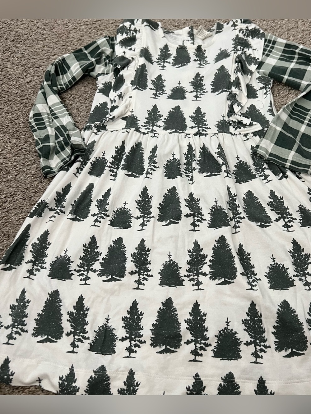 kate quinn Bamboo Dress with Green Tree Print & Green Plaid Sleeves Size 6